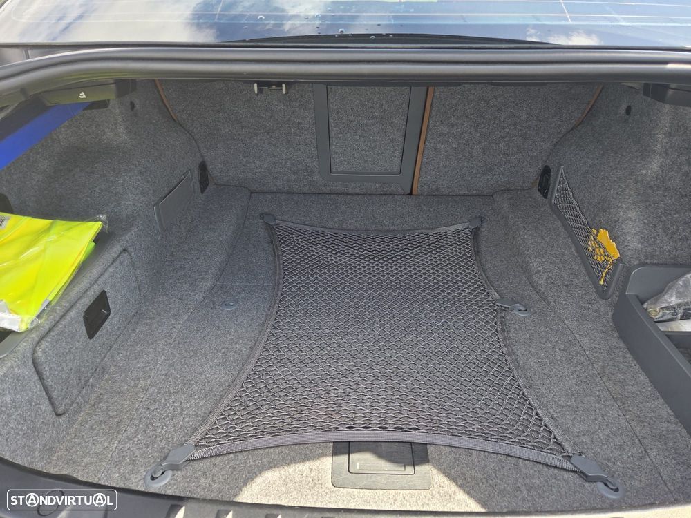 BMW 320 d Coupe - 14