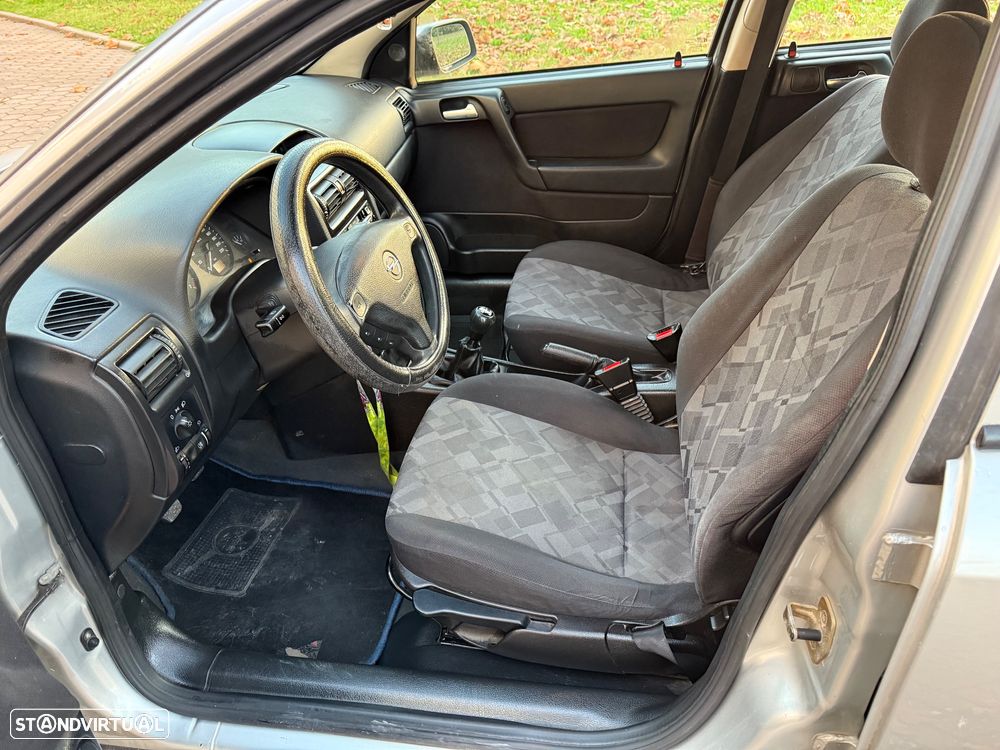 Opel Astra 1.4 Club - 10