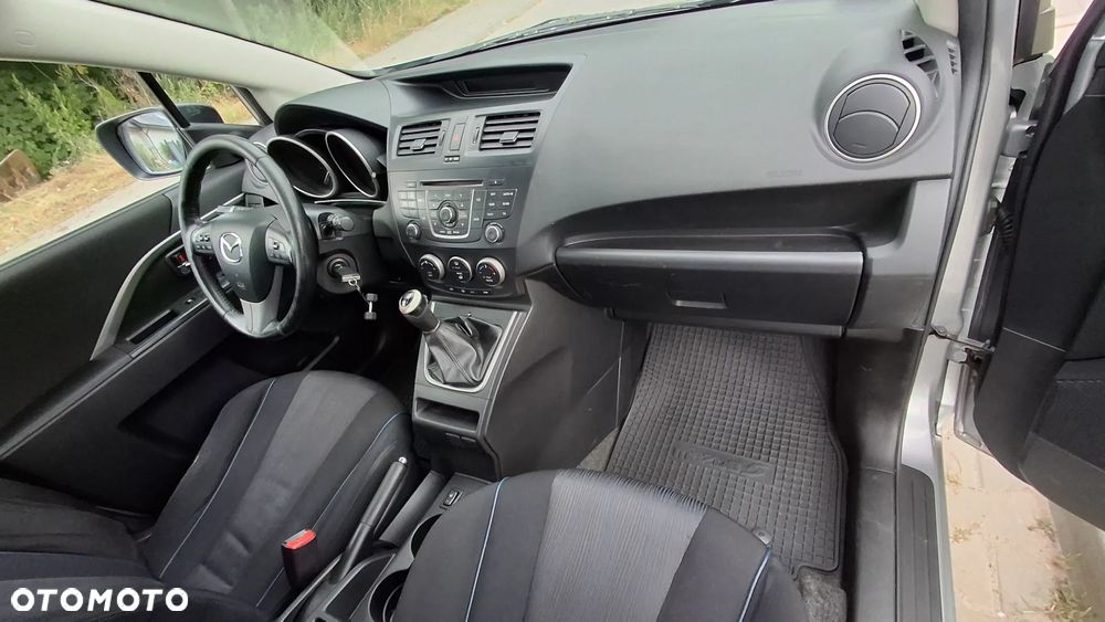 Mazda 5 - 9