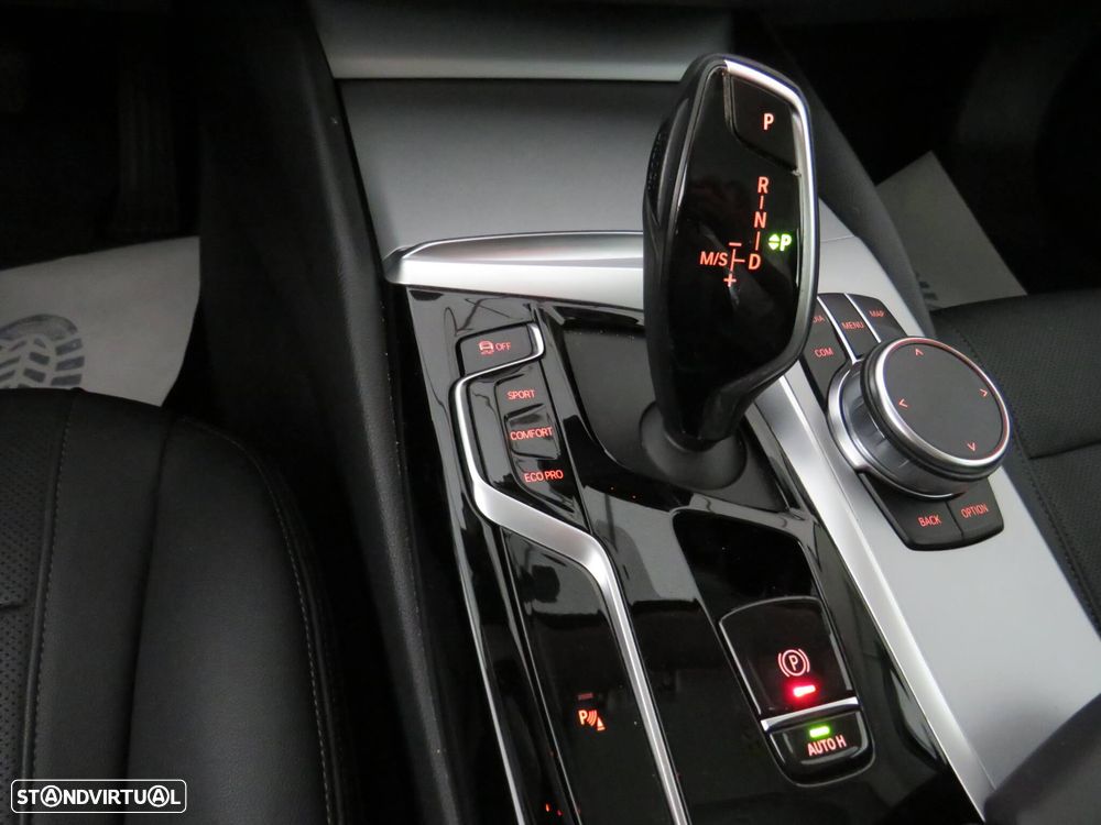 BMW 520 d Auto - 48