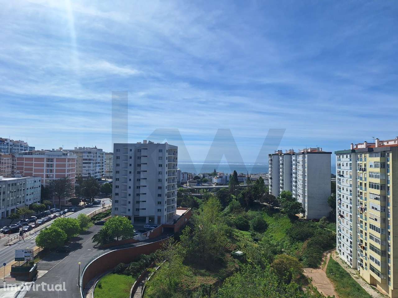 Apartamento T3 com varanda e garagem no L Towers, em Paço de Arcos - Grande imagem: 2/24