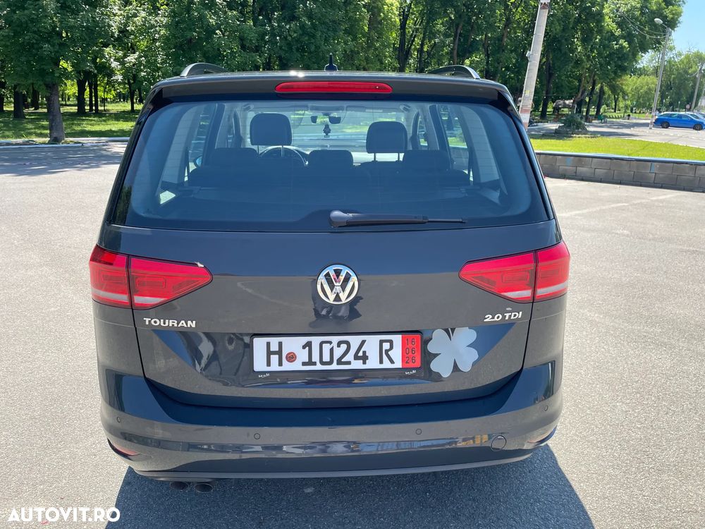 Volkswagen Touran 2.0 TDI SCR DSG Comfortline - 4