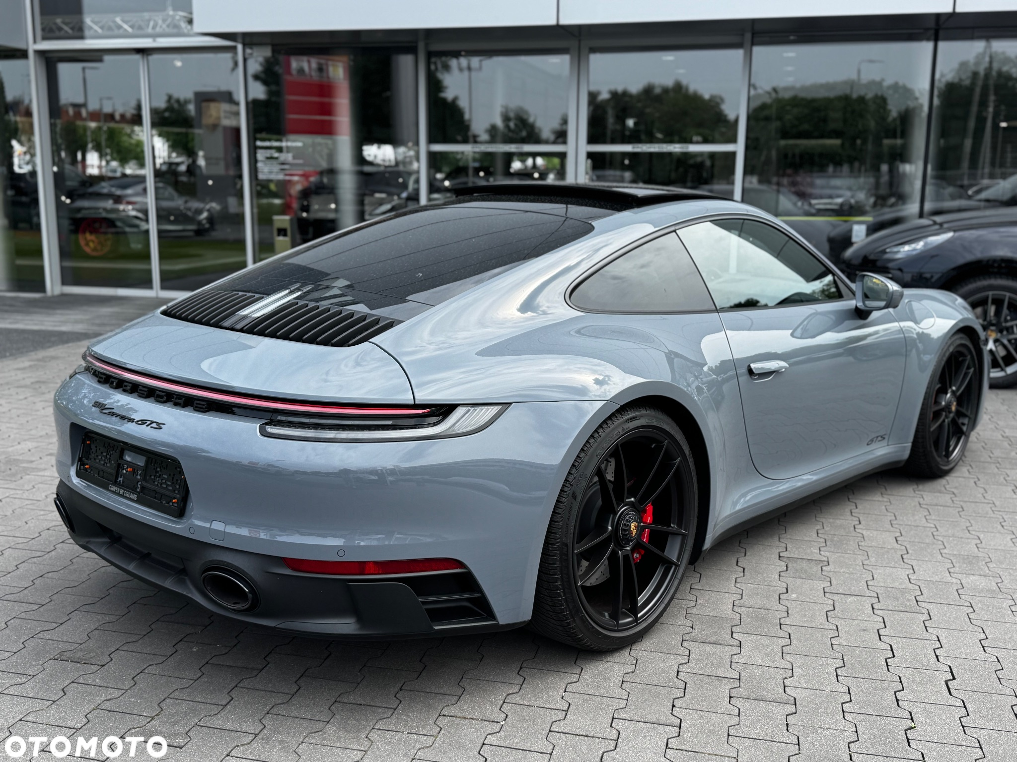 Porsche 911 Carrera GTS - 5