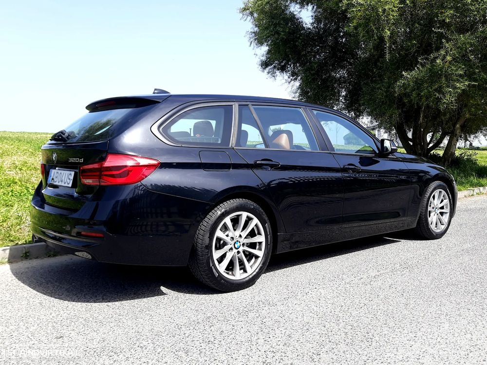 BMW 320 d Aut. Sport Line - 10