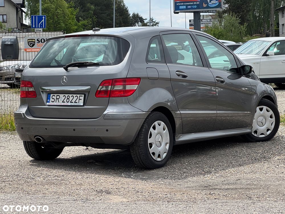 Mercedes-Benz Klasa B 180 CDI Autotronic Special Edition - 9