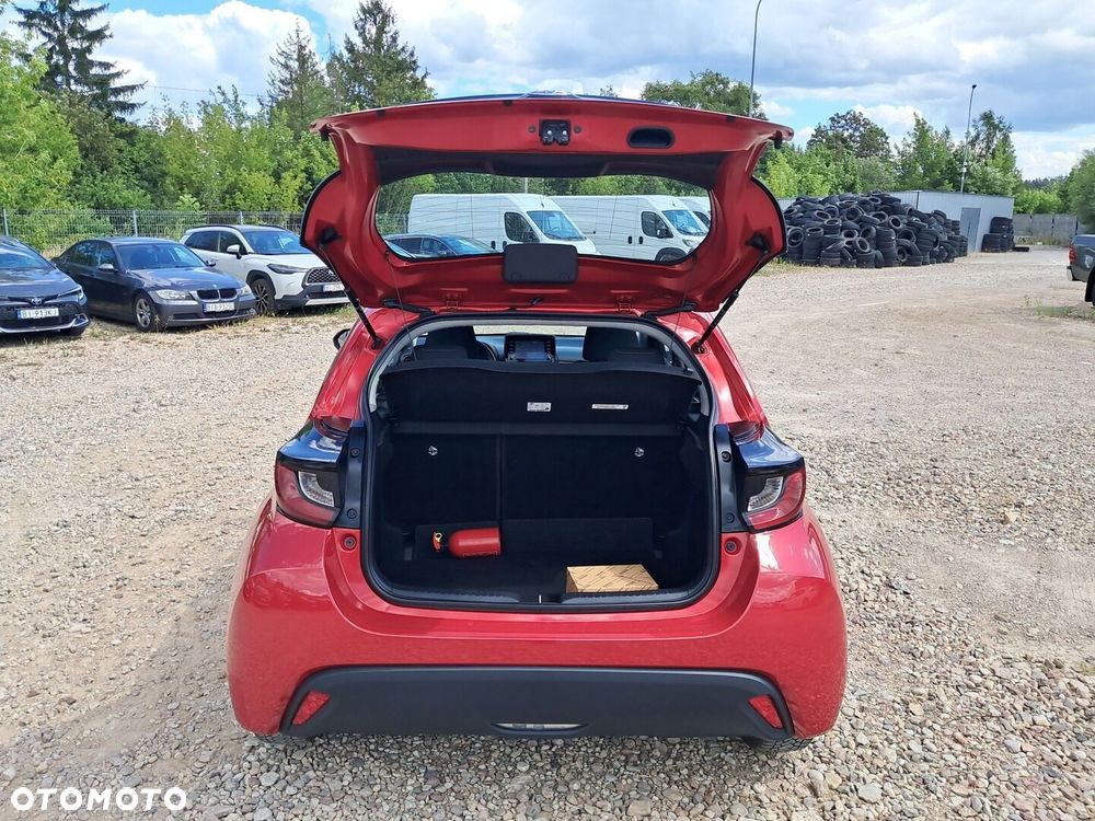Toyota Yaris - 12