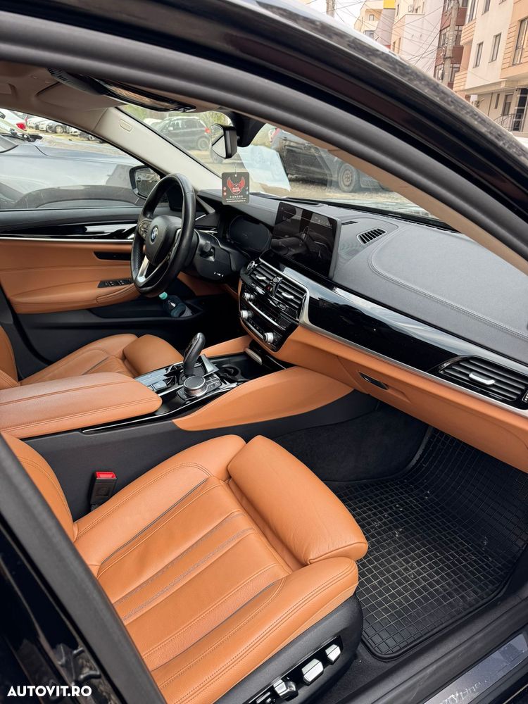 BMW Seria 5 530d Aut. Luxury Line - 11