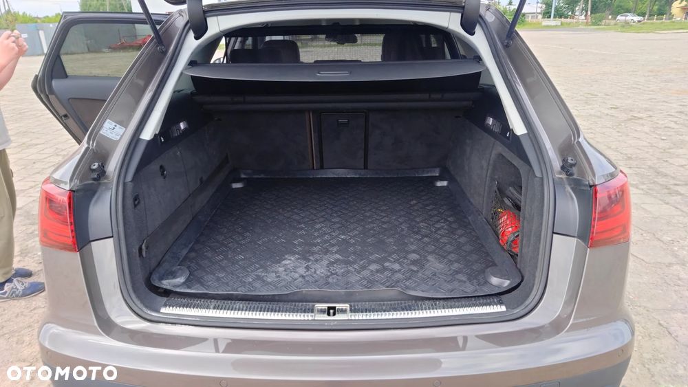Audi A6 Allroad - 13