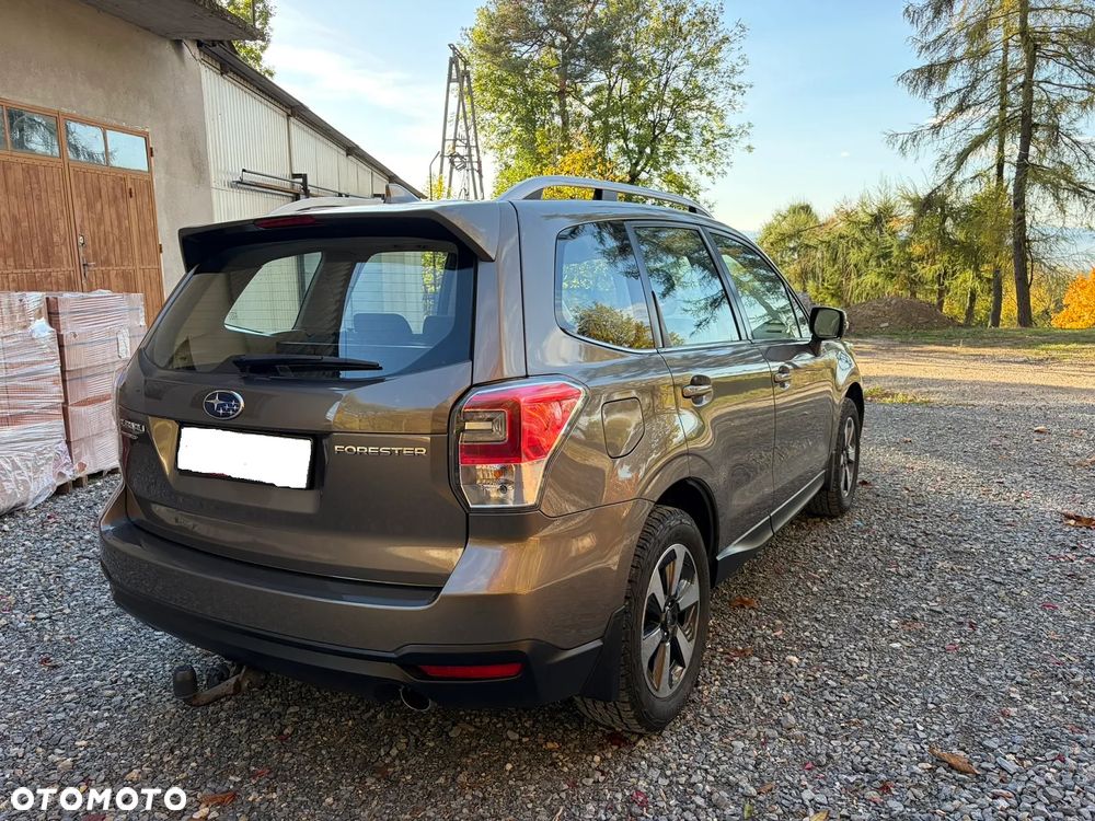 Subaru Forester 2.0 i Exclusive - 34