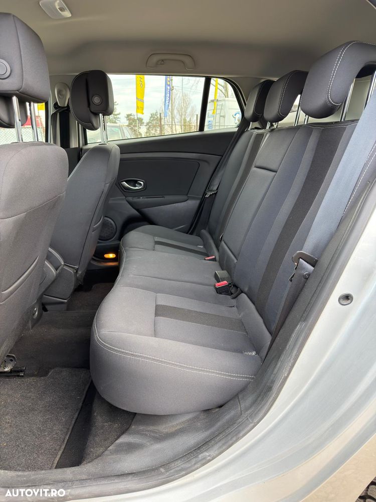 Renault Megane 1.6 16V 110 Dynamique - 8