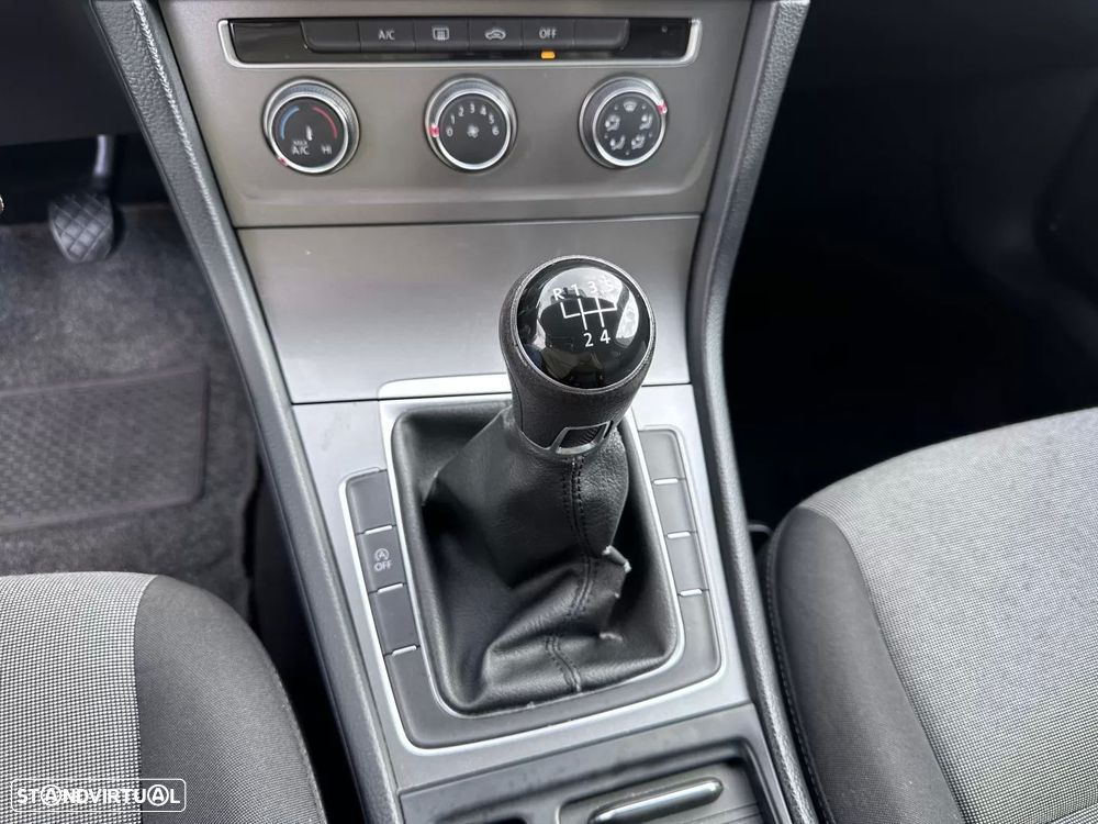 VW Golf Variant 1.6 TDi Highline - 35