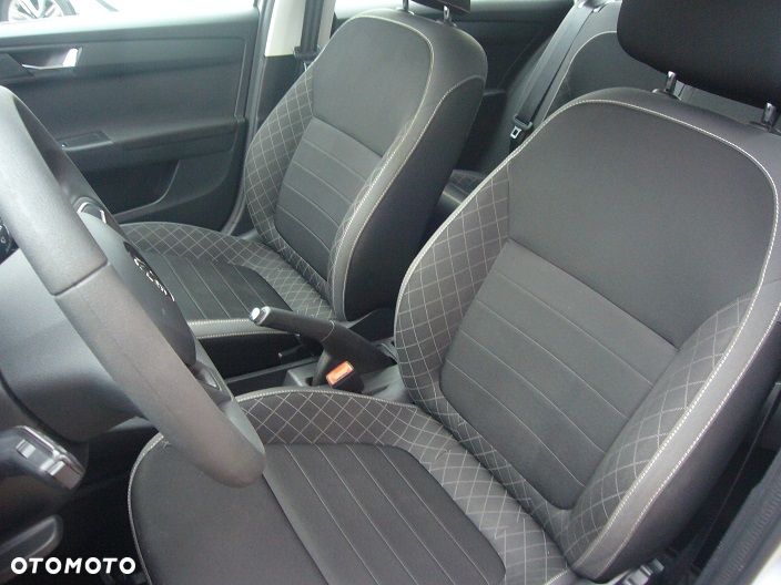 Skoda Fabia 1.0 TSI Ambition - 12