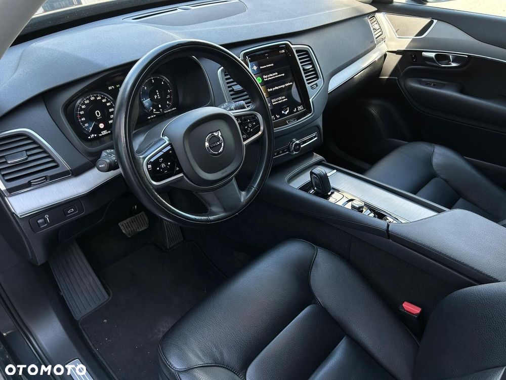 Volvo XC 90 B5 D AWD Momentum Pro - 7