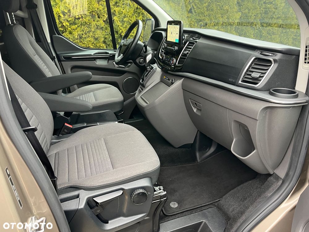 Ford Tourneo Custom 2.0 EcoBlue L2 Titanium X SelectShift - 24