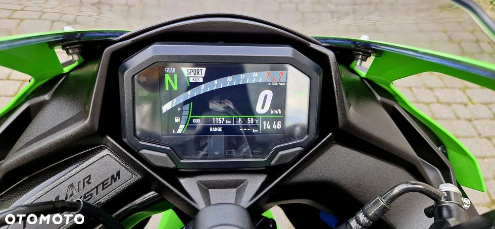 Kawasaki ZX - 9
