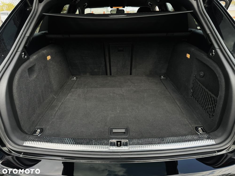 Audi A4 Avant 2.0 TDI DPF quattro S tronic S line Sportpaket - 29