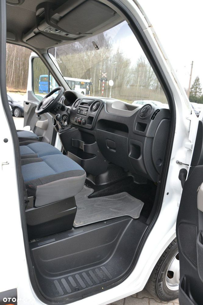 Renault Master - 15