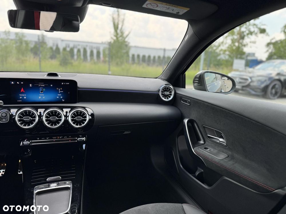 Mercedes-Benz Klasa A AMG 35 4Matic AMG Speedshift DCT 7G - 16