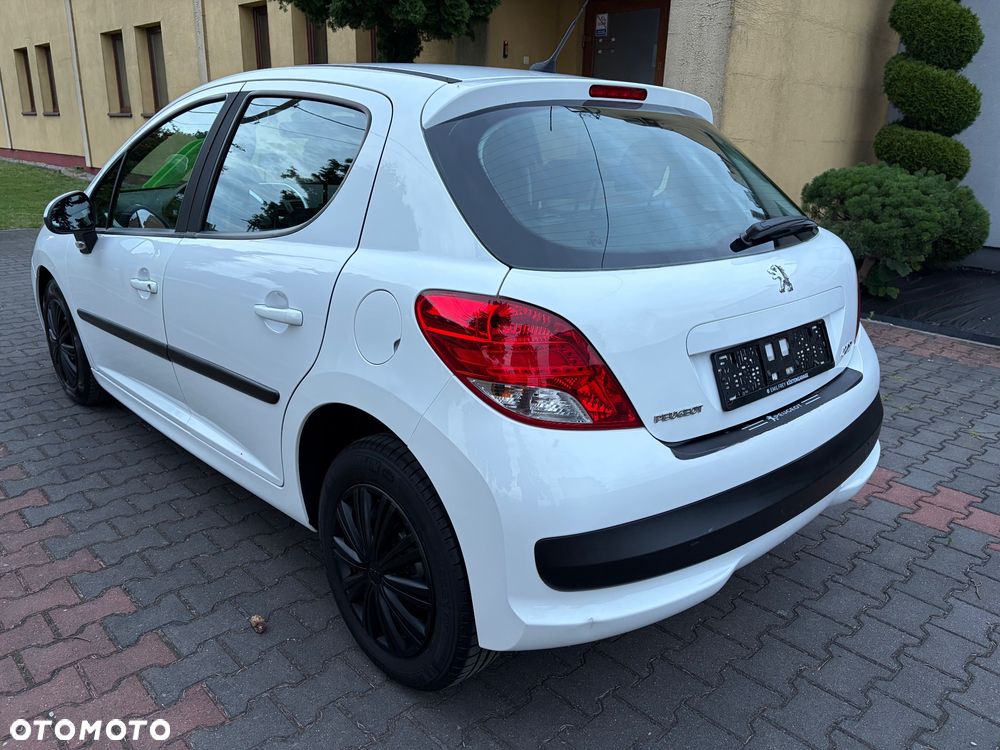 Peugeot 207 75 Millesim 200 - 7