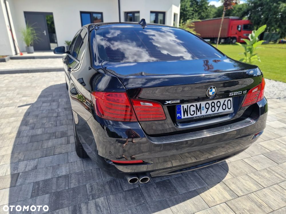 BMW Seria 5 520d xDrive Luxury Line - 4