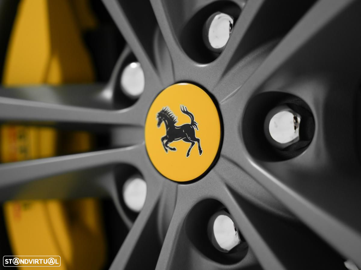 Ferrari GTC4 Lusso - 18