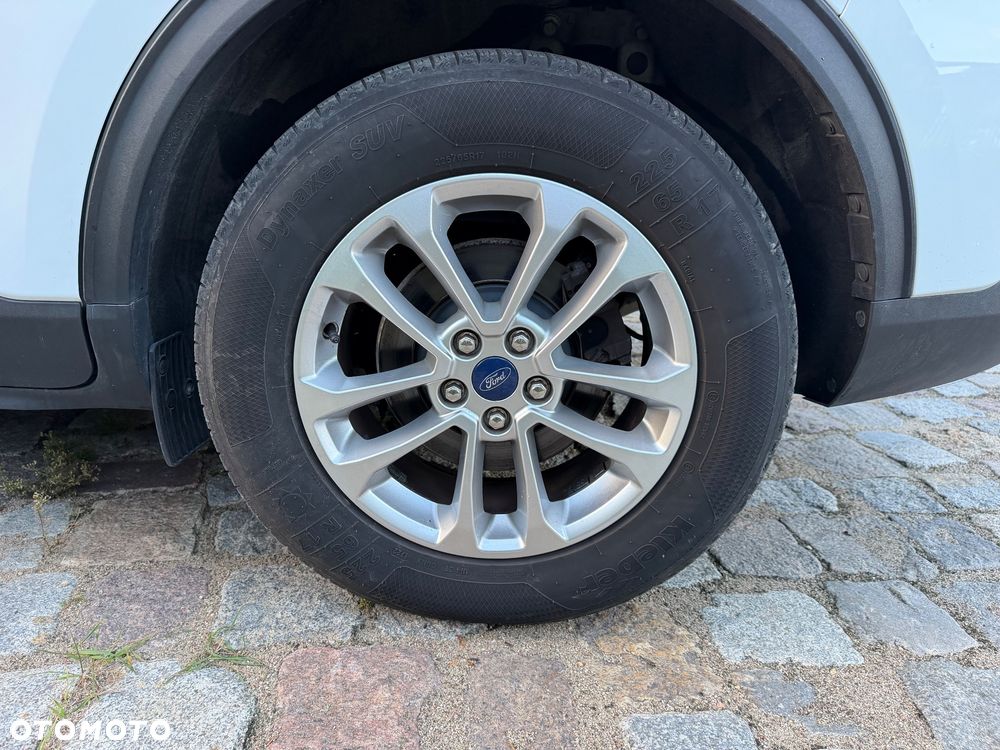 Ford Kuga - 35