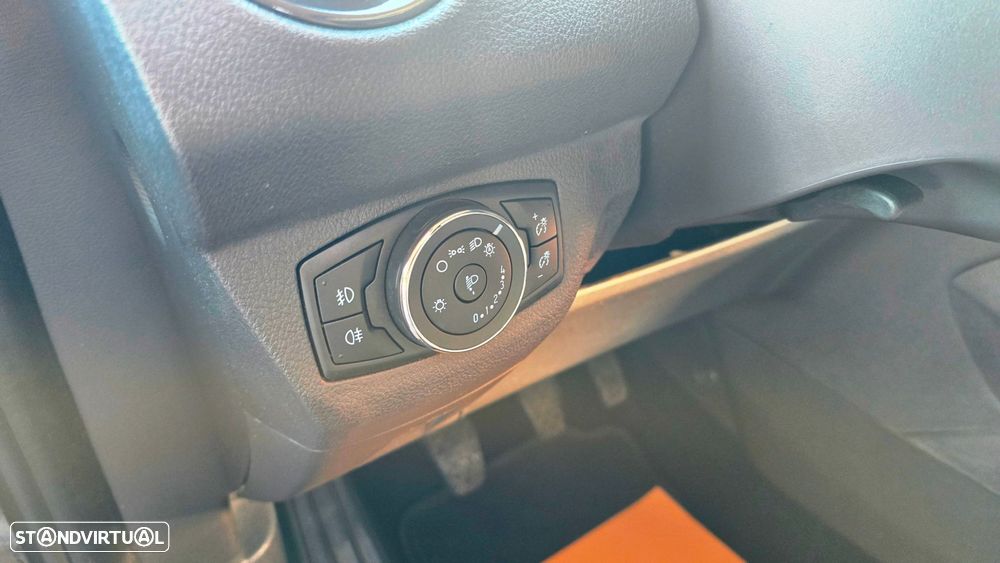 Ford Tourneo Courier 1.0 EcoBoost Titanium - 15