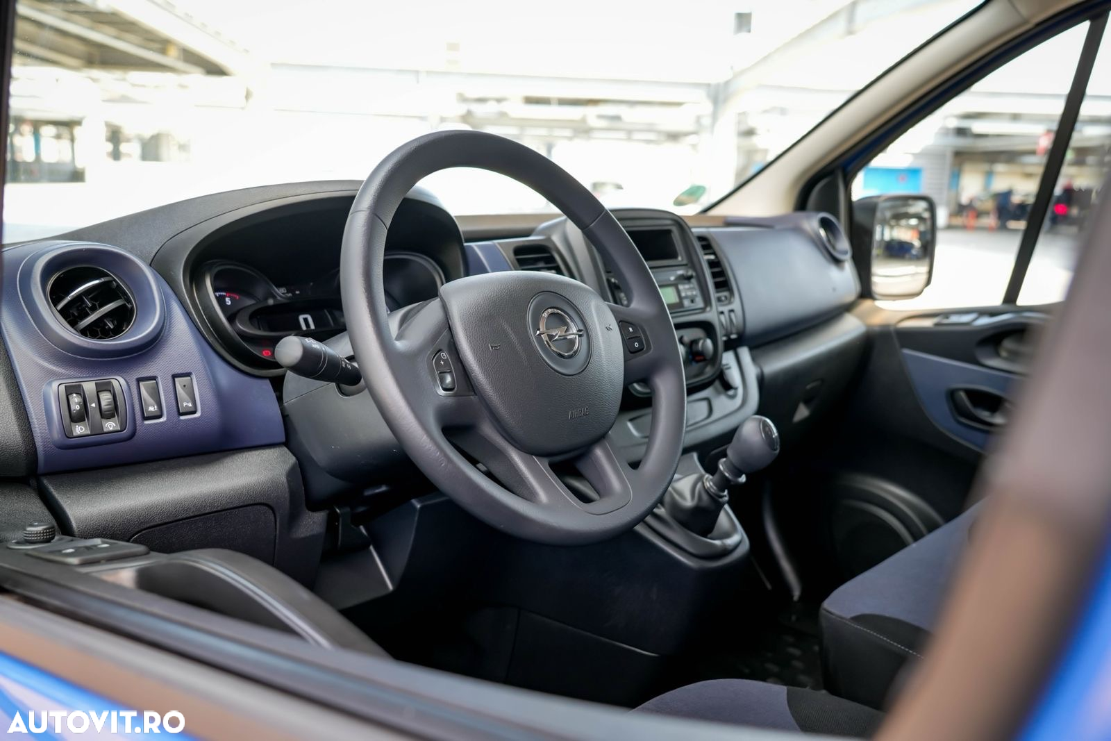 Opel Vivaro - 14