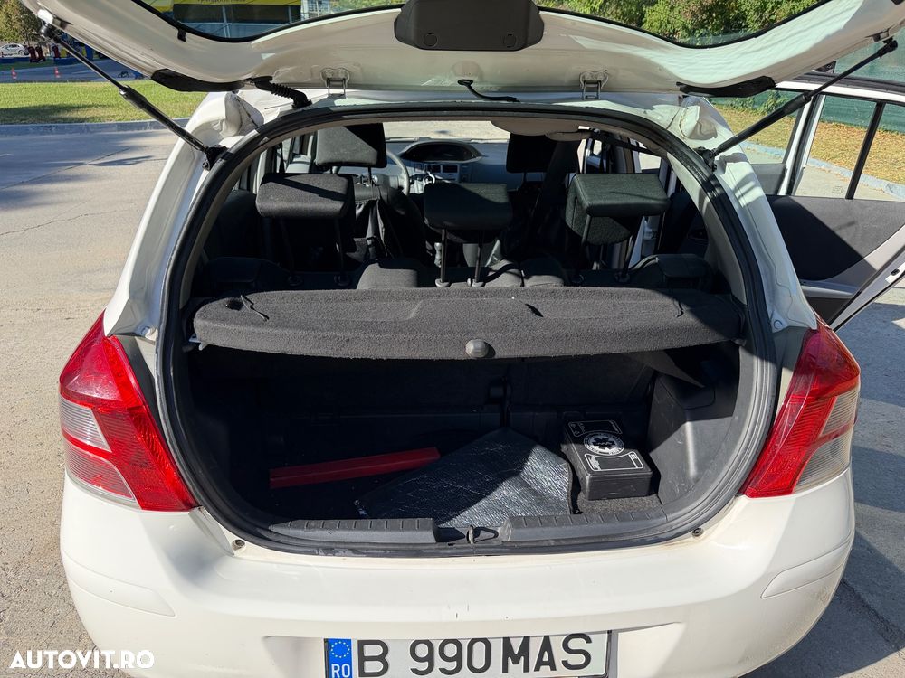 Toyota Yaris 1.0 VVT-i Terra - 22