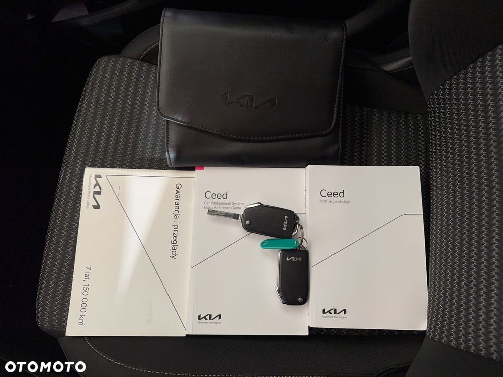 Kia Ceed - 30