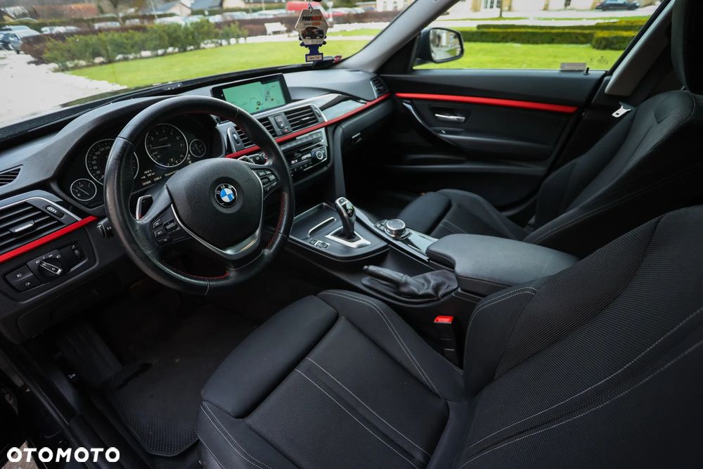 BMW Seria 3 330i Sport Line Sport - 22