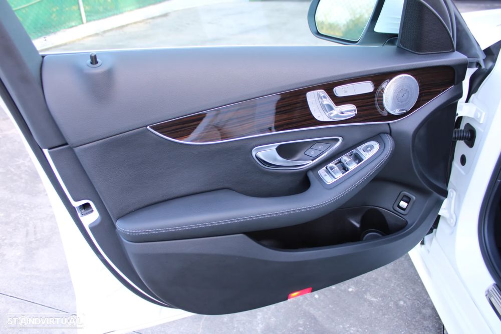 Mercedes-Benz C 300 4Matic 9G-TRONIC AMG Line Advanced - 47