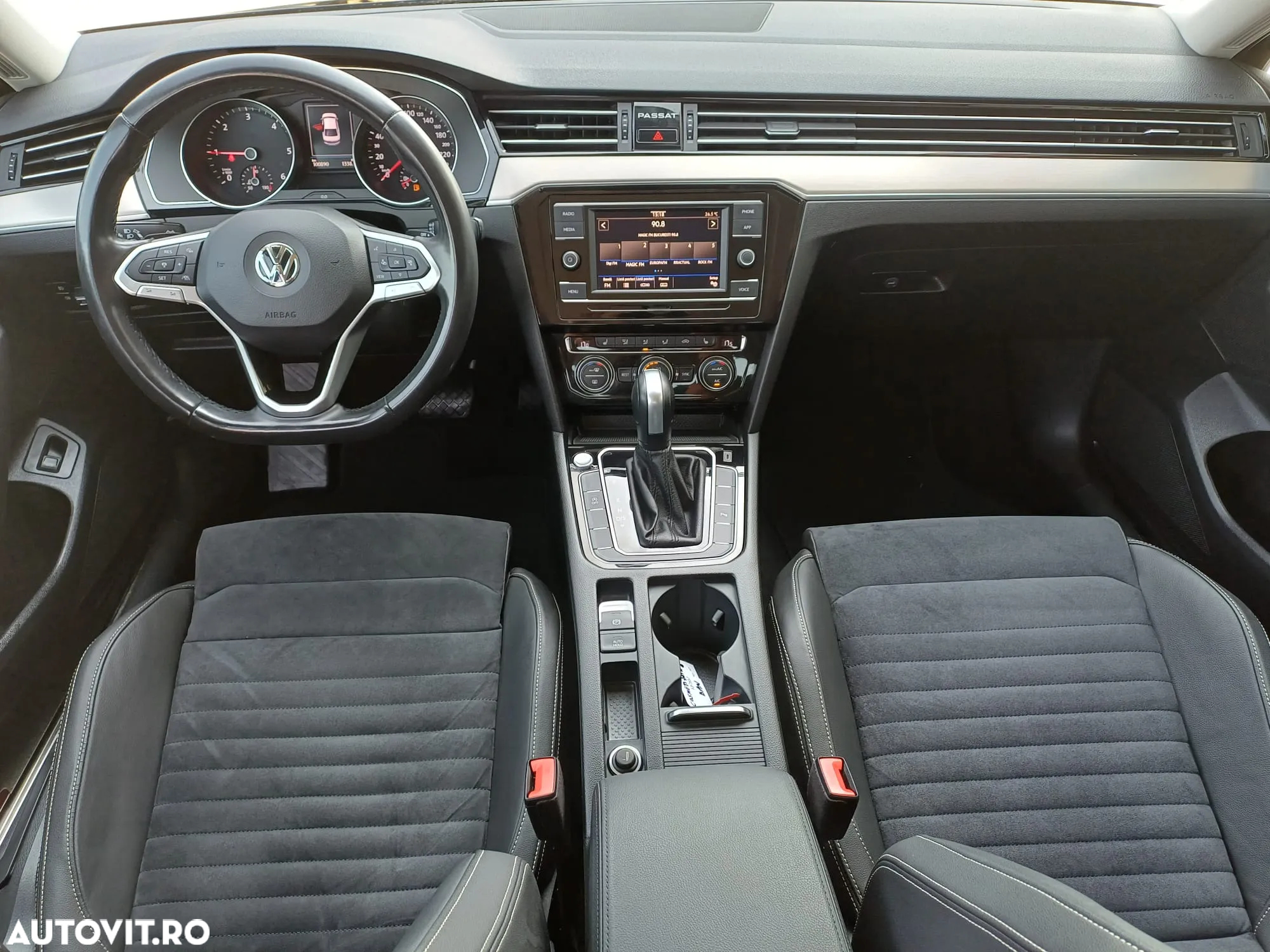 Volkswagen Passat 2.0 TDI DSG Highline - 10