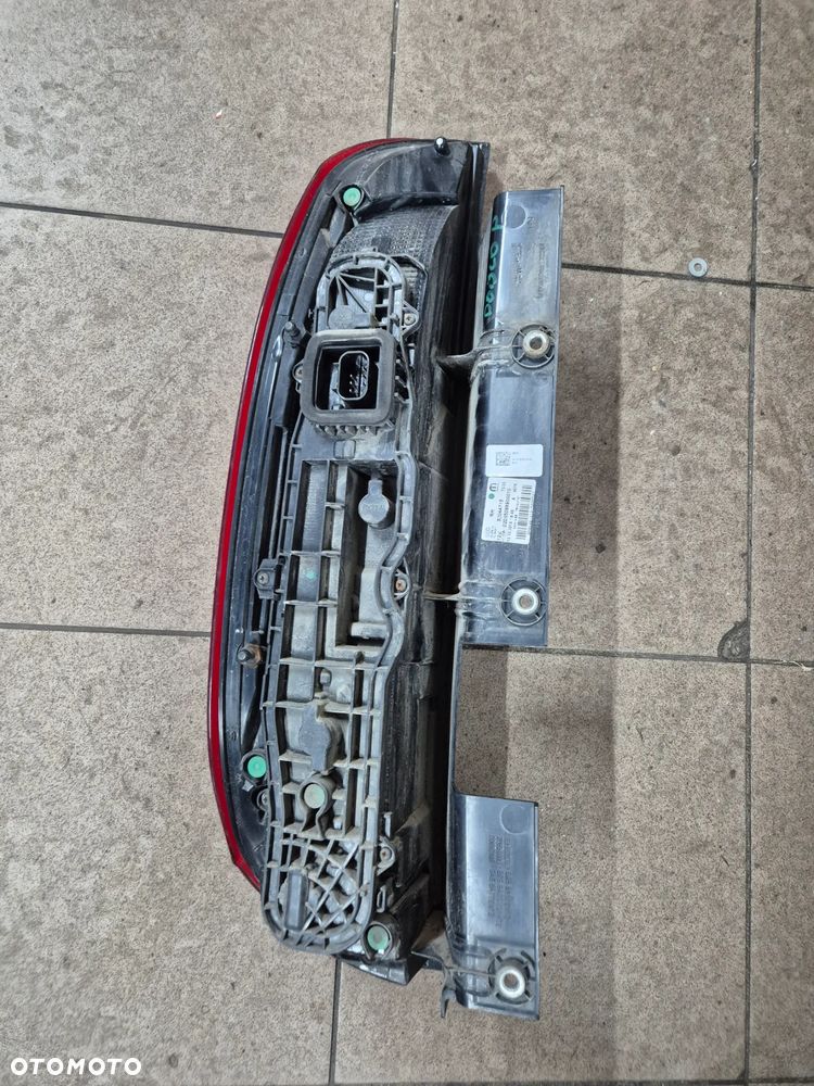 LAMPA PRAWA TYŁ FIAT DOBLO II LIFT  15-22r. - 4