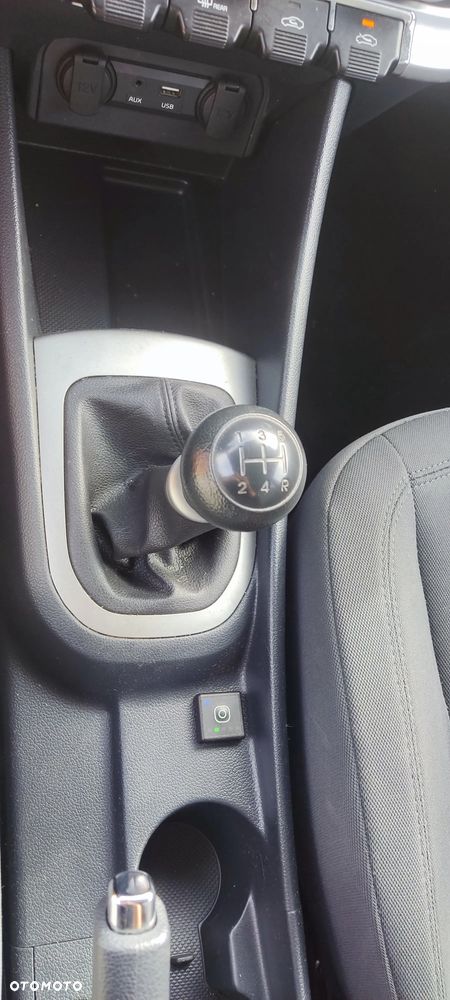 Kia Rio 1.2 Attract - 15