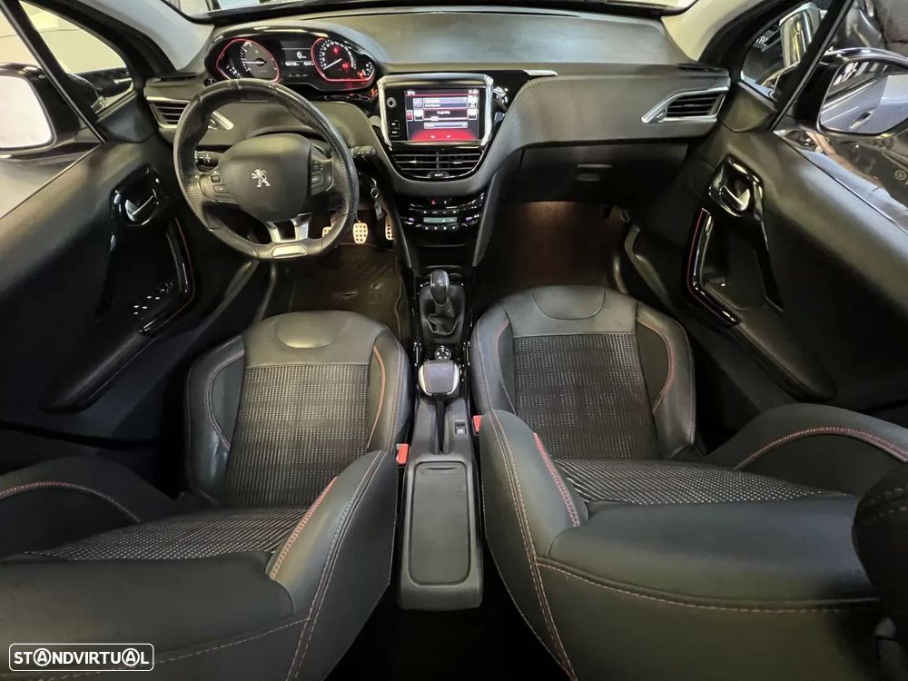 Peugeot 2008 1.2 PureTech GT Line - 16