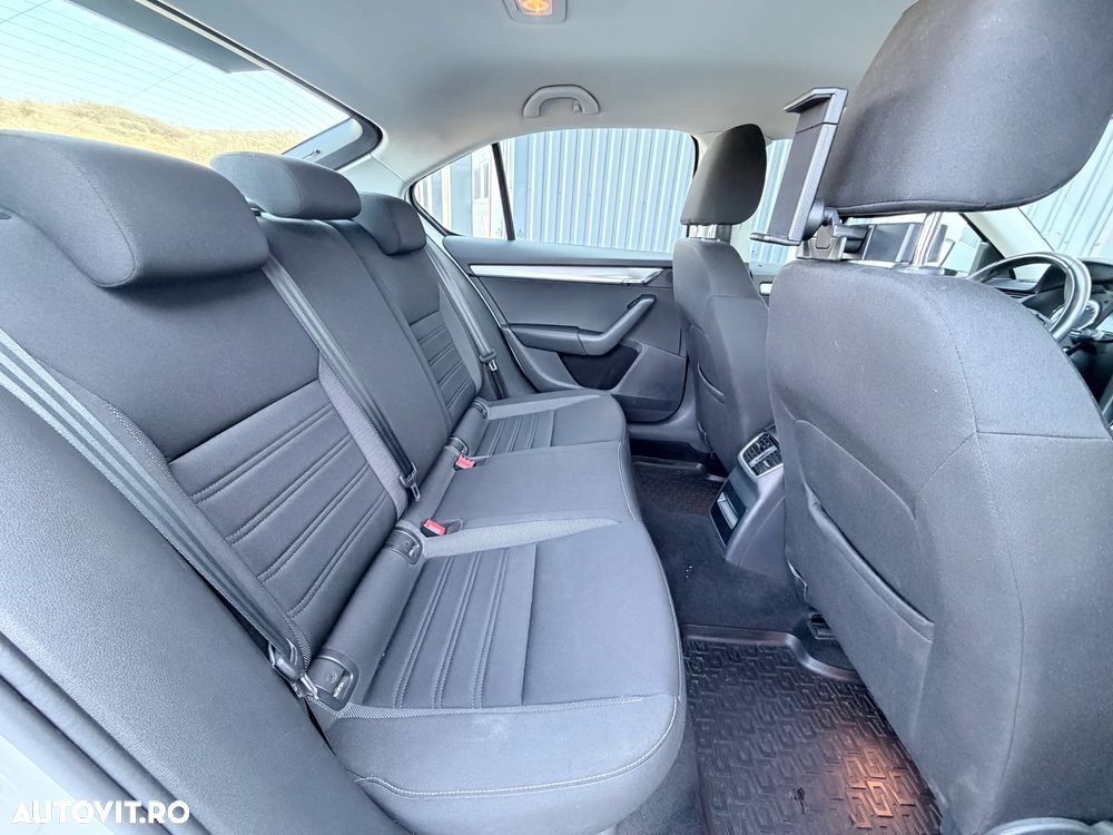 Skoda Octavia 1.6 TDI Ambition - 7