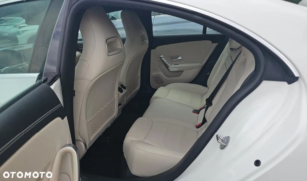 Mercedes-Benz CLA 250 4Matic 7G-DCT Edition 2020 - 16