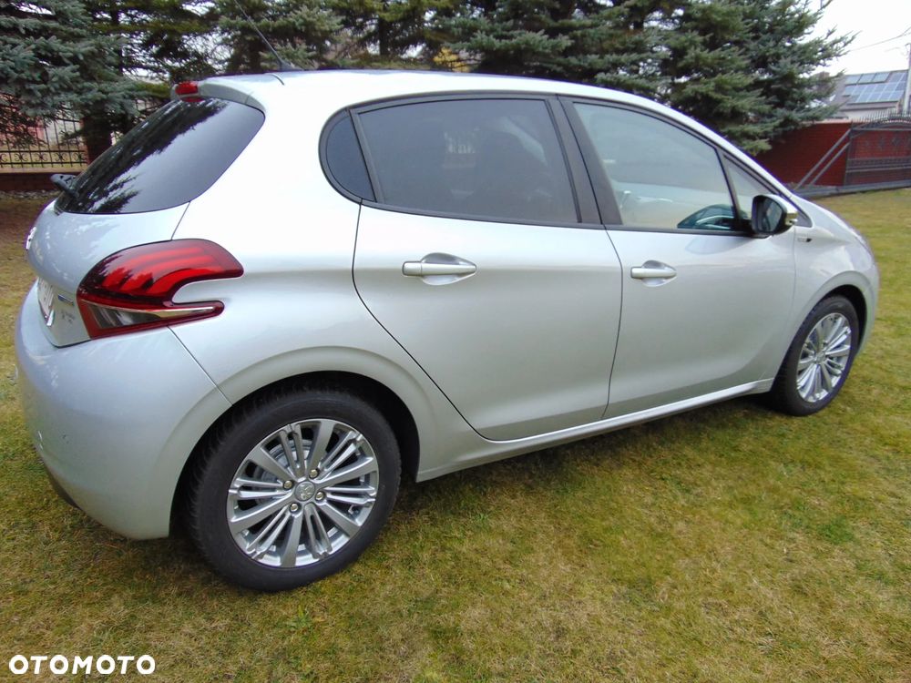 Peugeot 208 PureTech 82 Start & Stop Style - 15