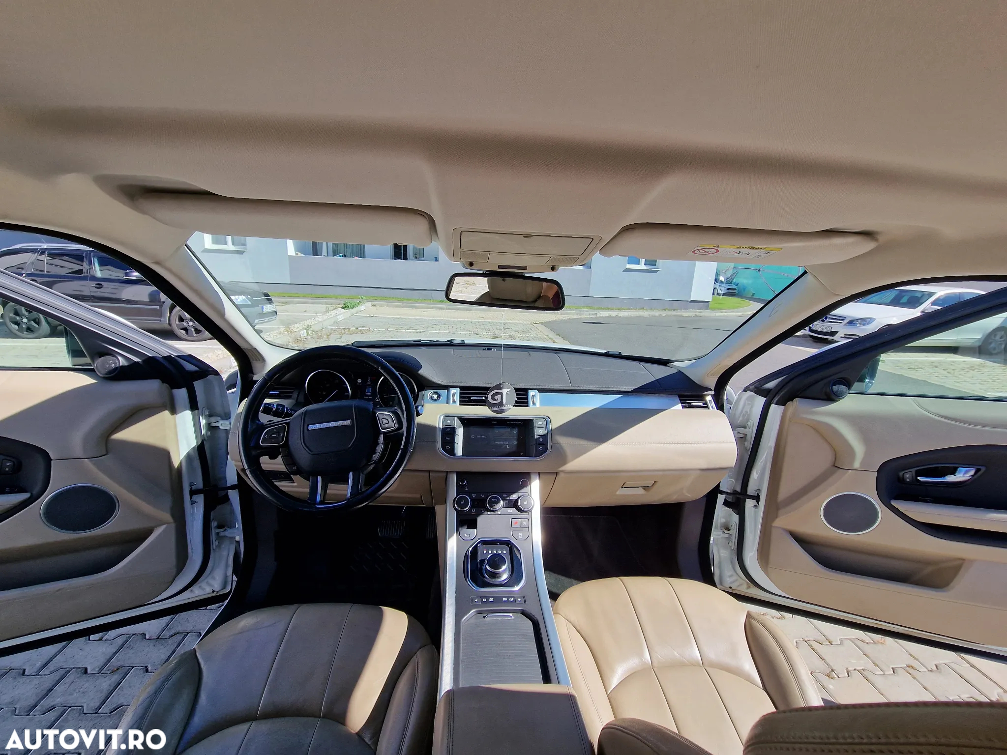 Land Rover Range Rover Evoque - 23