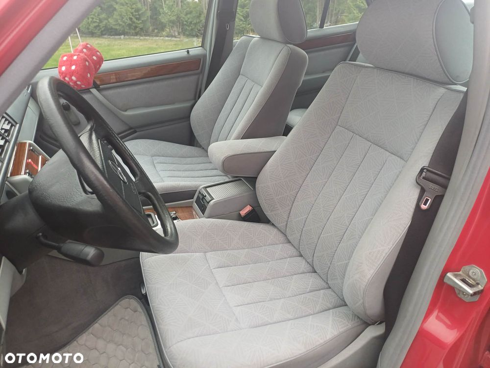 Mercedes-Benz Klasa E - 14