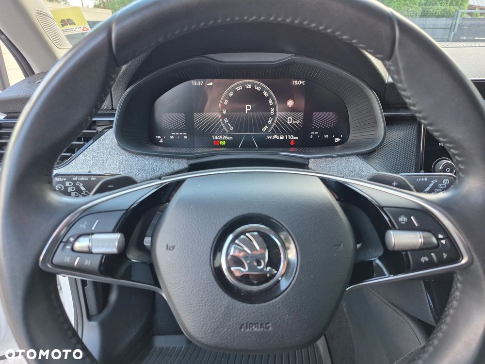 Skoda Kamiq 1.0 TSI Selection DSG - 22
