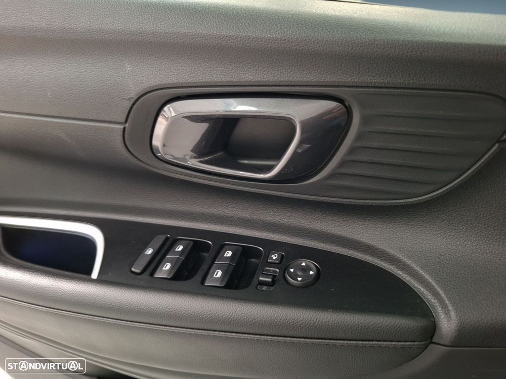 Hyundai Bayon 1.0 T-GDI Premium TT - 23