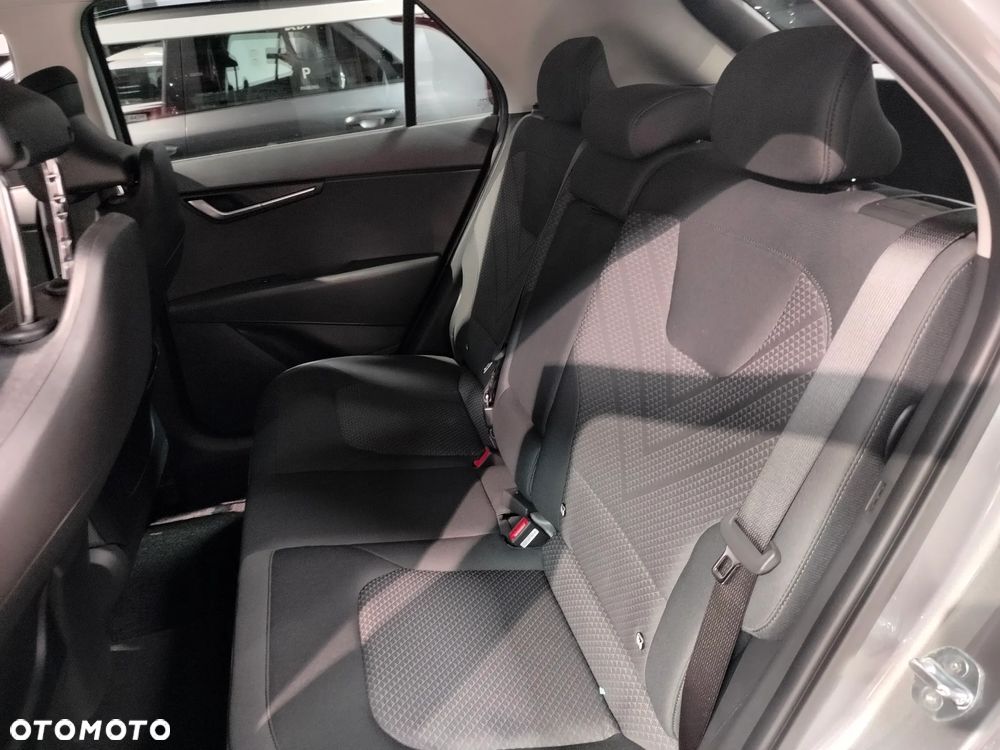 Kia Niro 1.6 GDI Hybrid M - 10