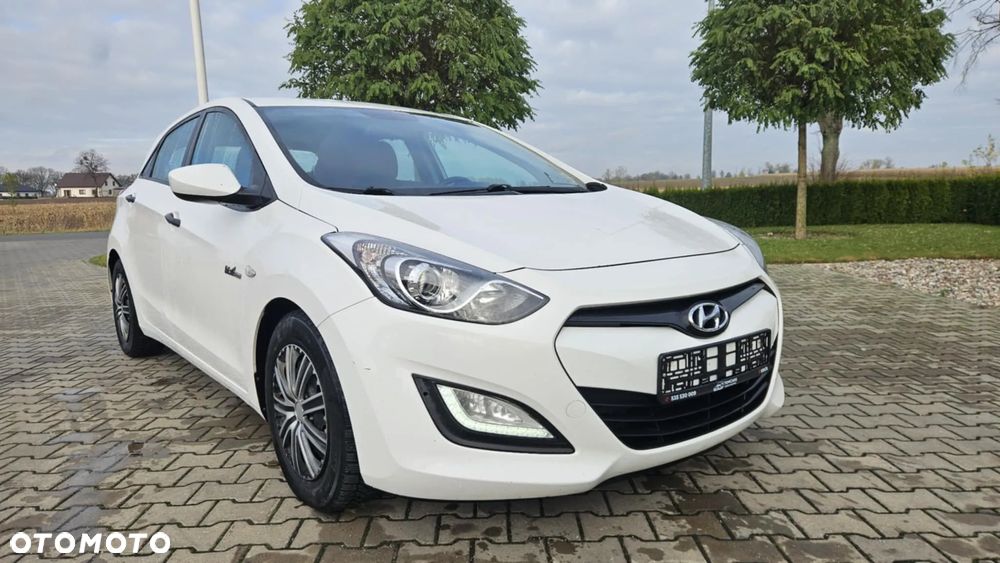 Hyundai i30 ver-1-6-crdi-bluedrive-classic - 3
