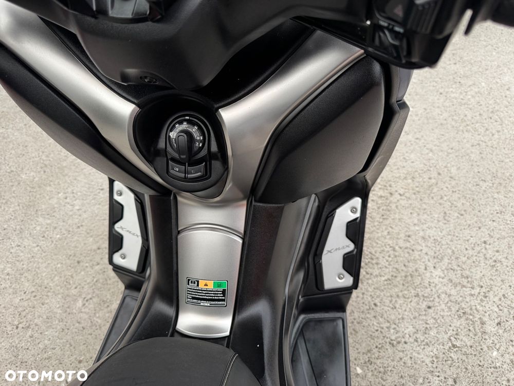 Yamaha X-max - 13