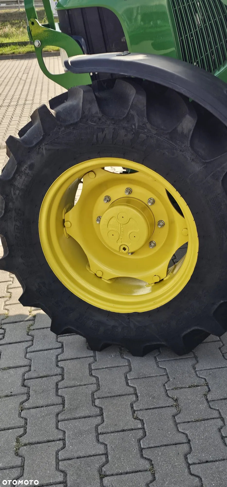 John Deere 5090R - 10