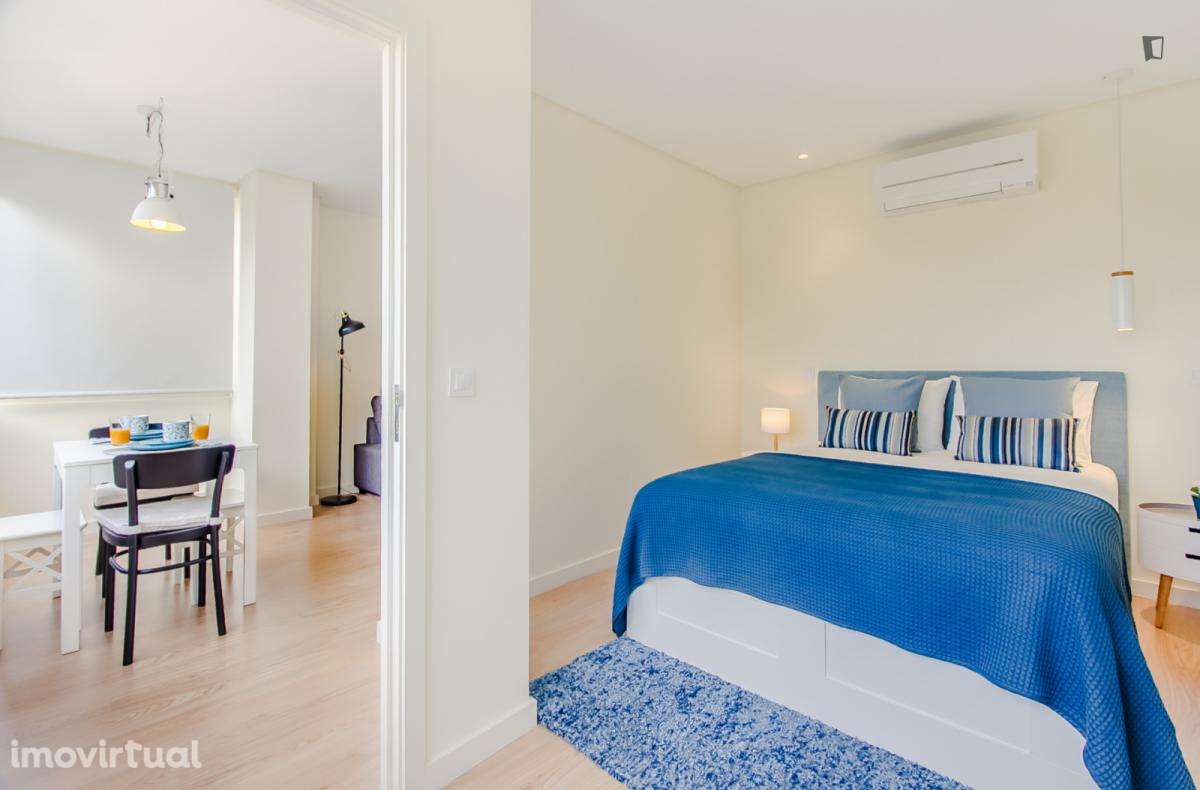 Apartamento com 1 quartos - localizado em Santo Ildefonso Porto - Grande imagem: 2/23