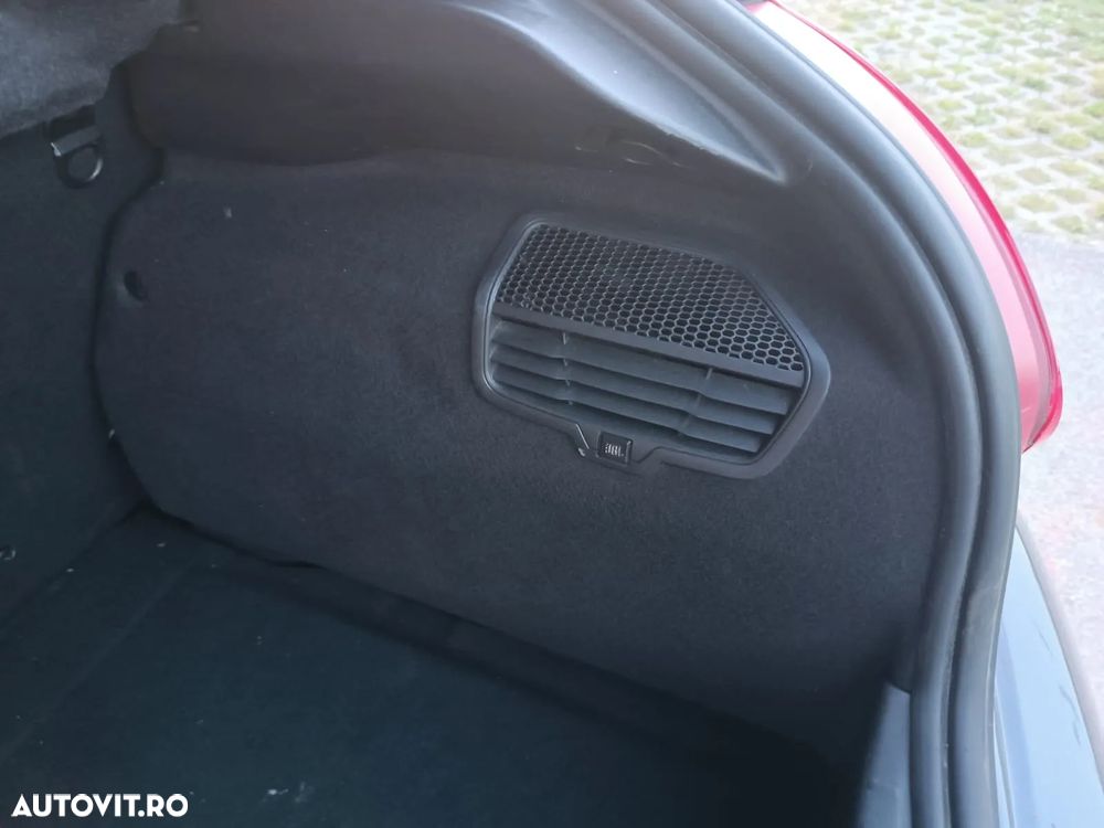 Peugeot 208 GTI 200 THP - 16