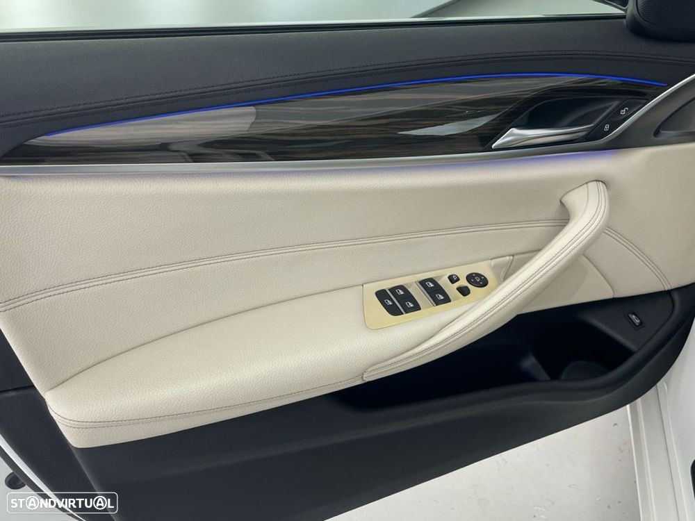 BMW 520 d Aut. Luxury Line - 17